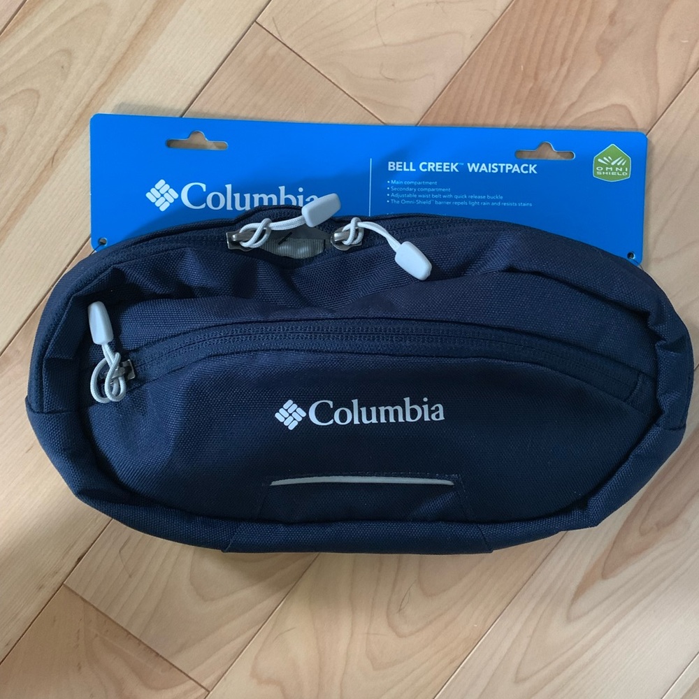 NWT Columbia Navy Blue Fanny Pack / Waist Belt